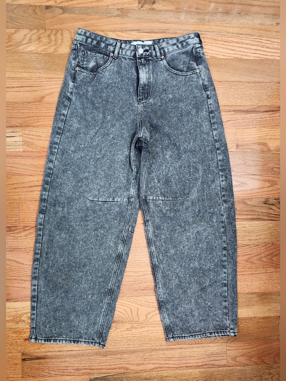 S.O.N.G. Women's Acid Wash Gray Barrel Leg Jeans